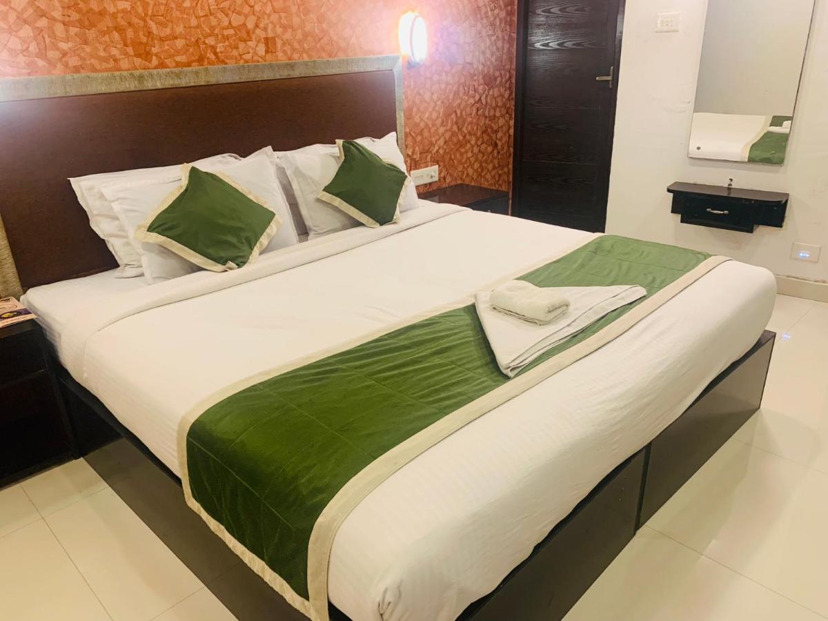 Hotel Greenlife Kochi Exterior foto