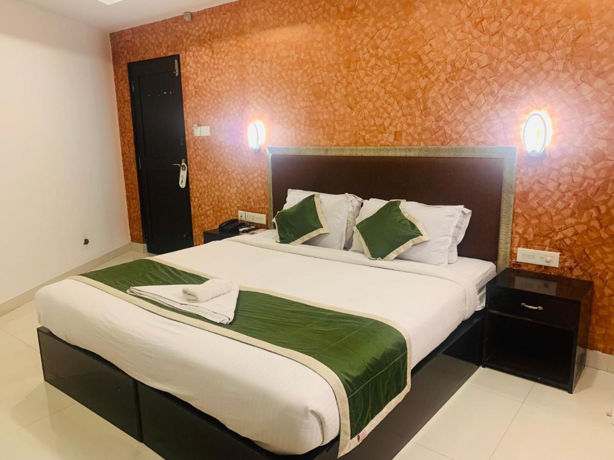 Hotel Greenlife Kochi Exterior foto